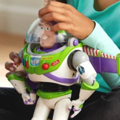 Buzz Lightyear Interactive Talking Action Figure -Disney 461010120117 3