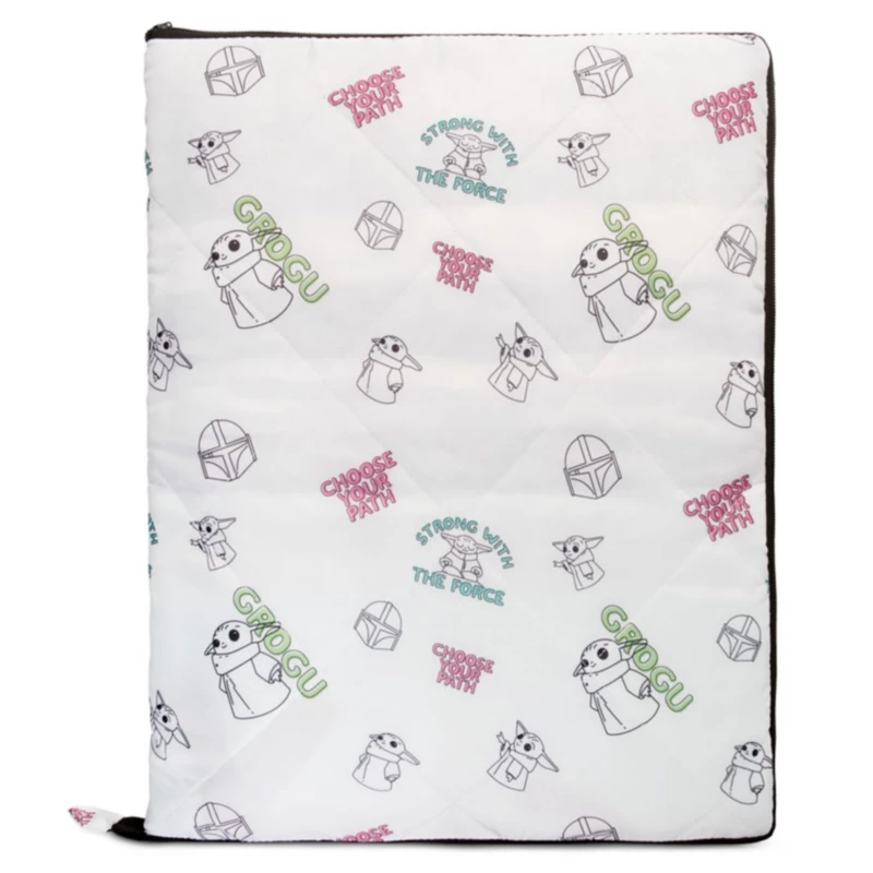 Star Wars: The Mandalorian Picnic Blanket Tote 7 Star Wars: The Mandalorian Picnic Blanket Tote - Image 5