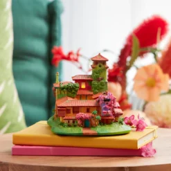 Encanto The Madrigal Family Home Musical Figurine -Disney 465053136821 1